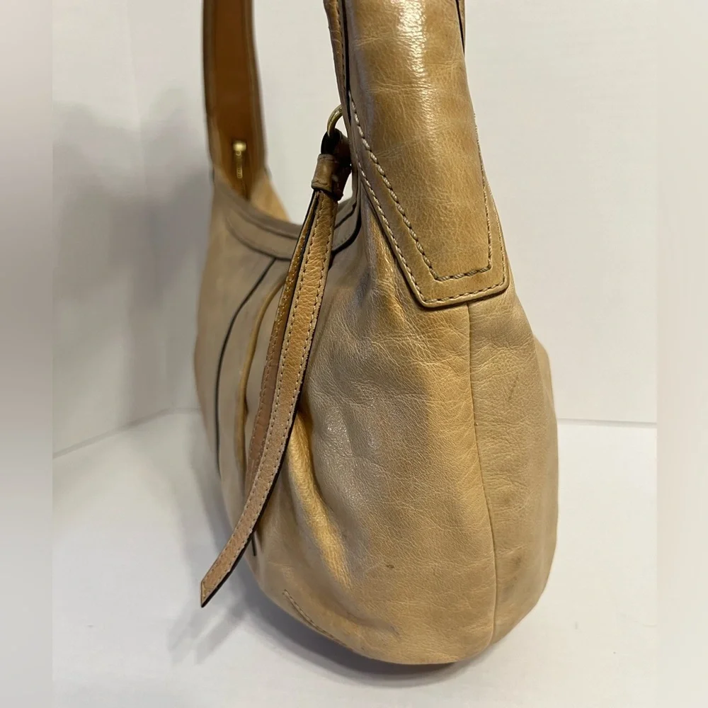 Coach vintage Ergo Y2K pleated half moon leather hobo Camel‎ style # 12235